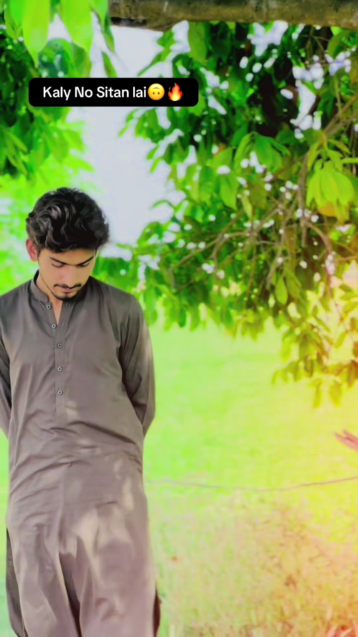 @قمر وڑائچ کامونکی🥂🥀