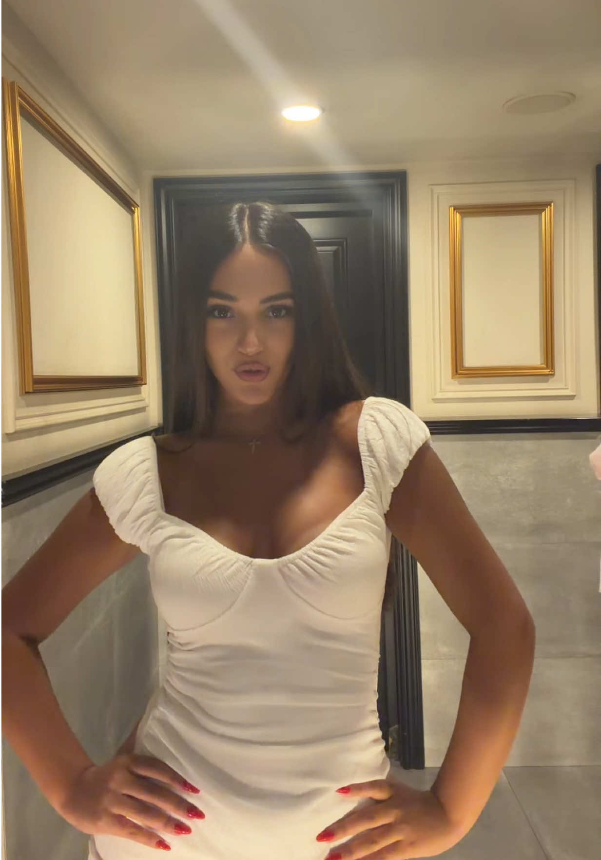 @N1niko