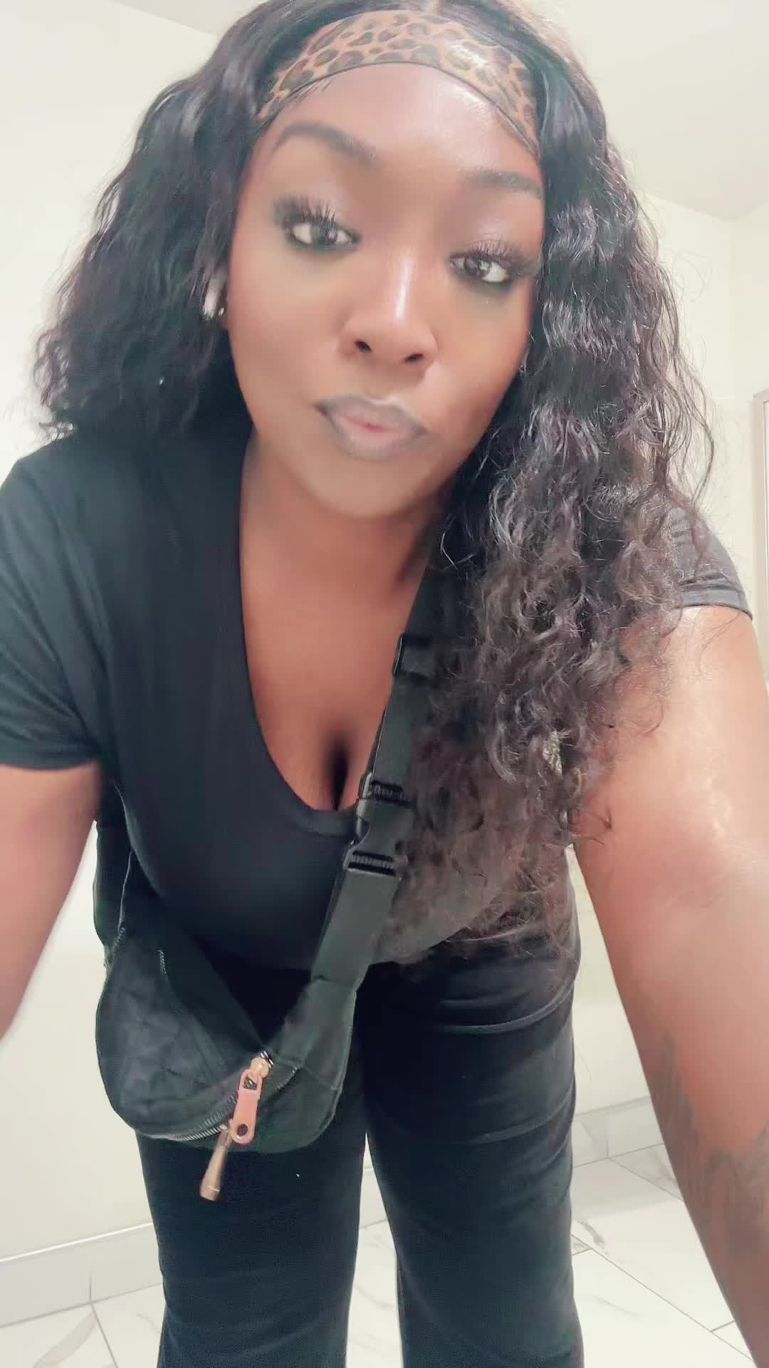 @DivineNay