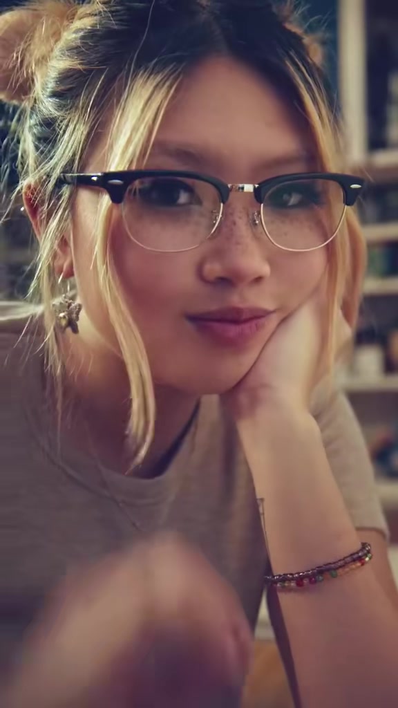 @<3