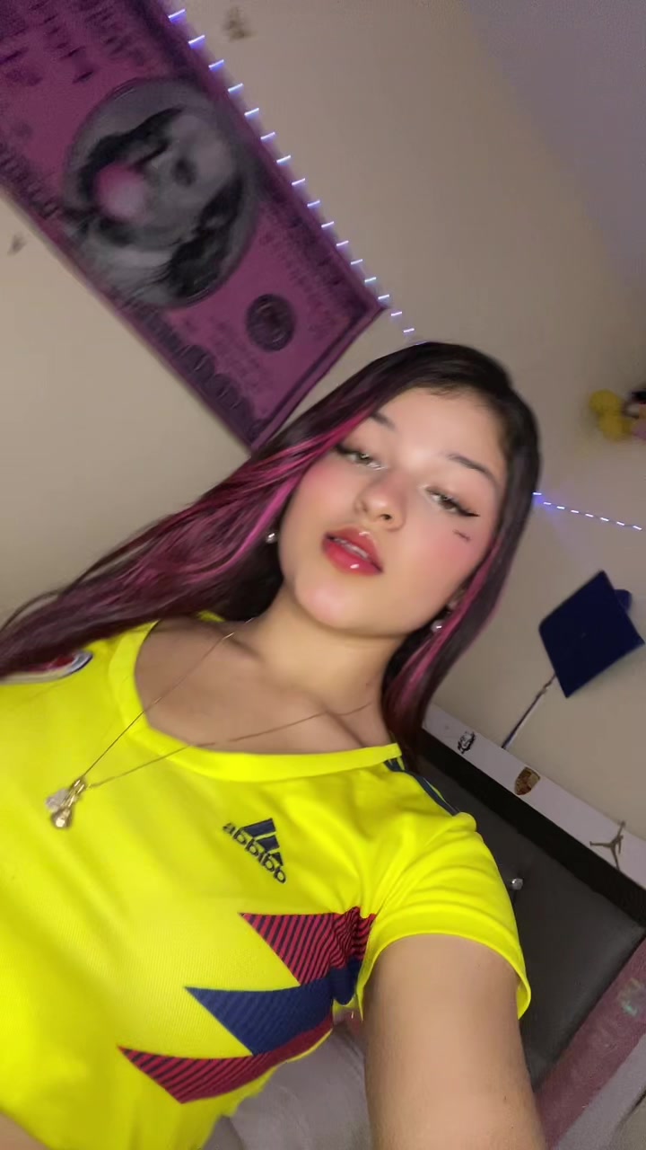 @Sara😼