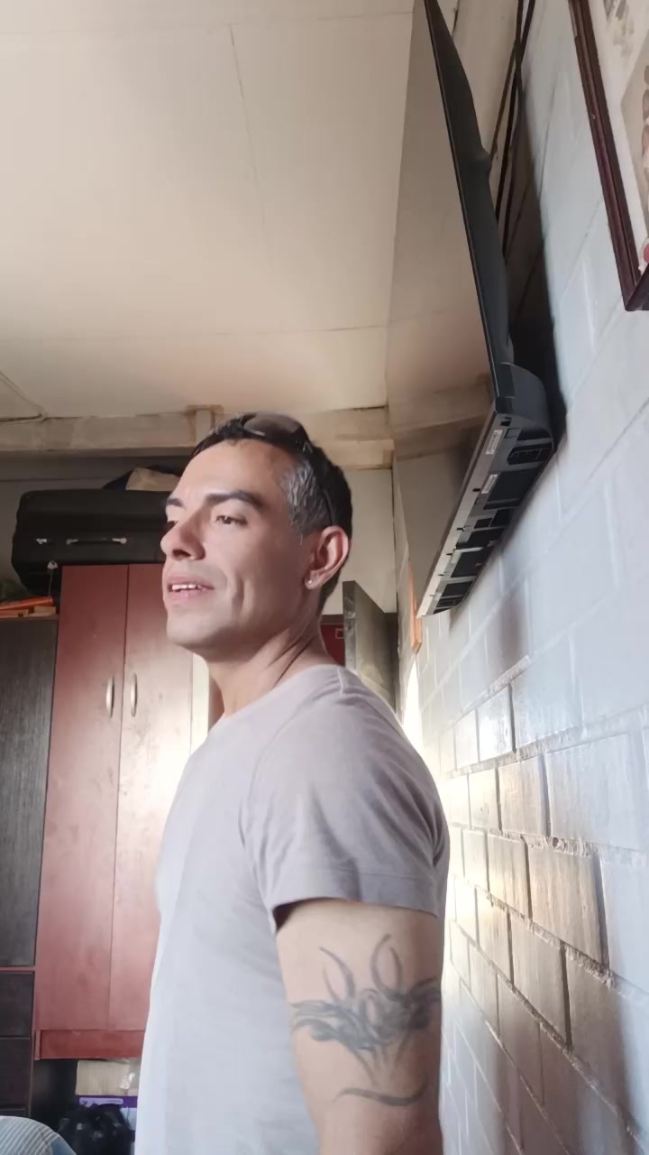 @Gatito andy...🇨🇱