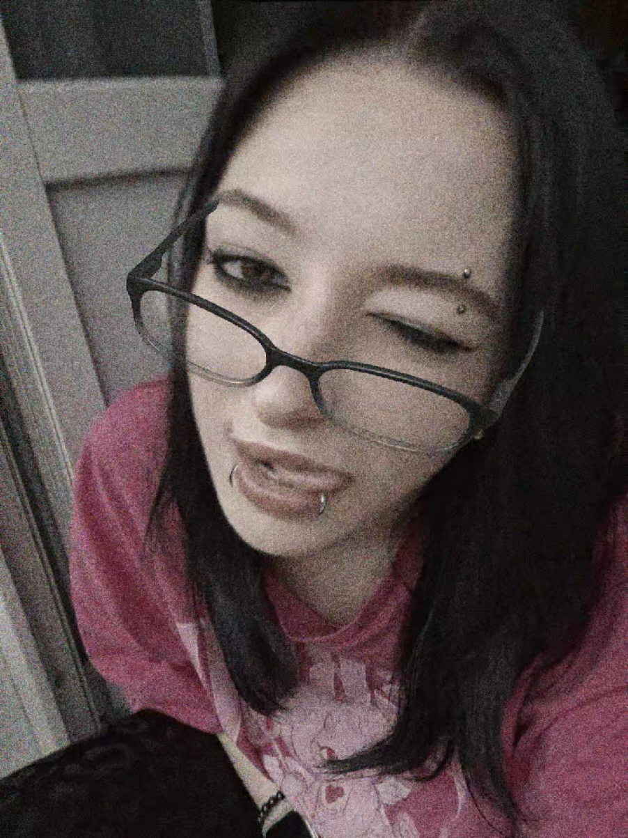 @𝒜𝓃𝒶✩