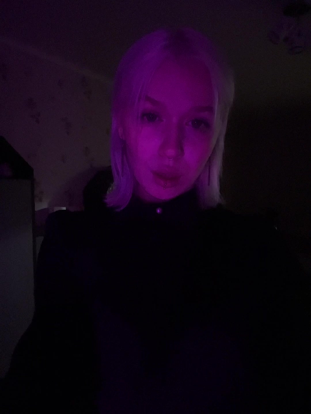 @Кью