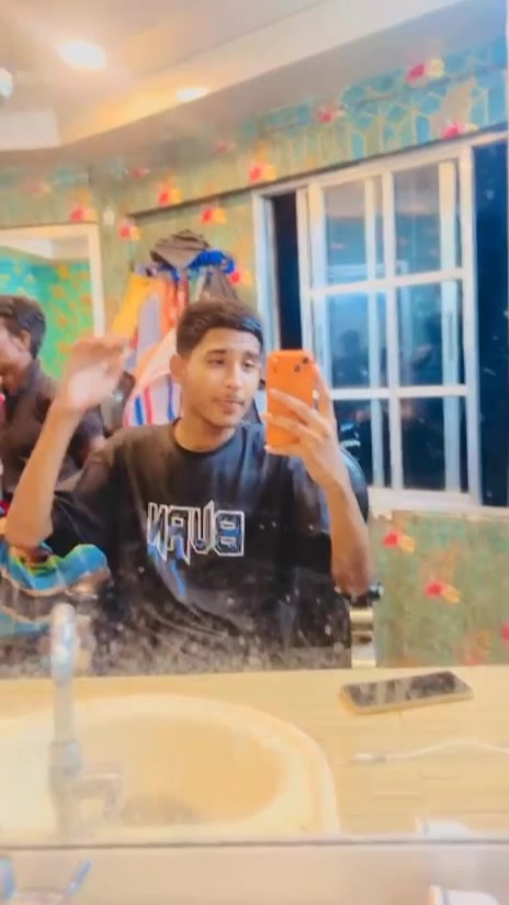 @চিংগাম 🕴️😁