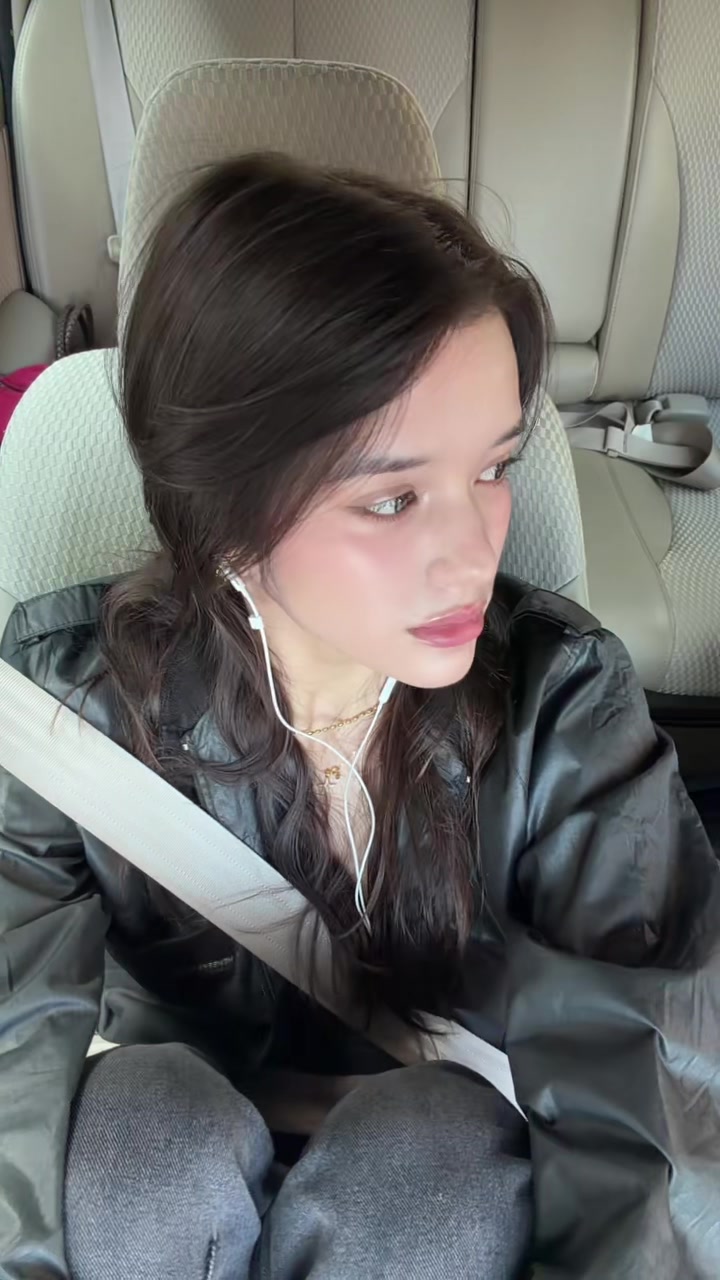 @saya