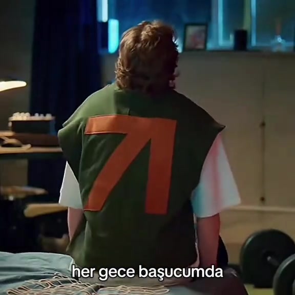 @Perdenin Ardındakiler