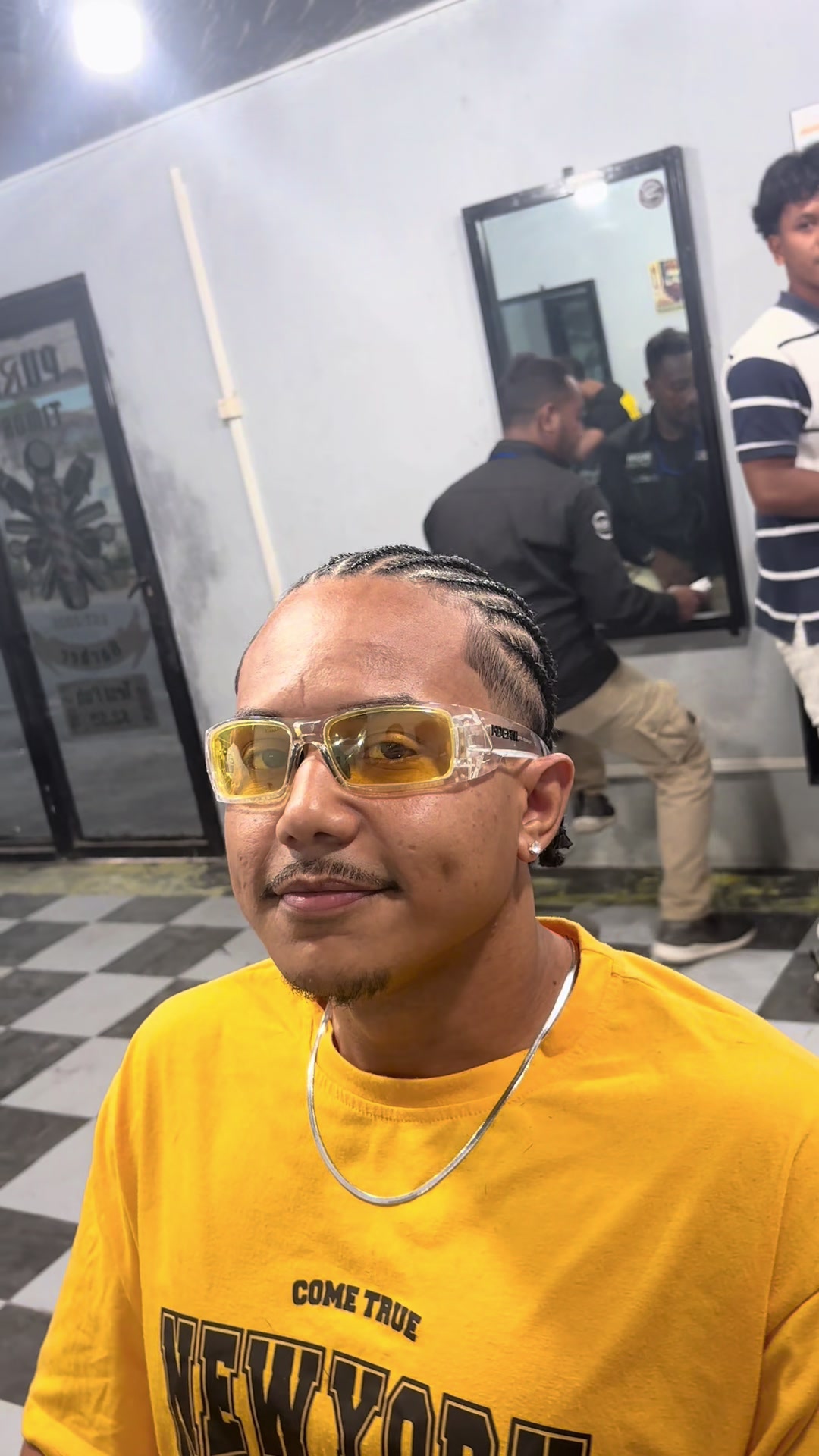 @Puru BarberShop