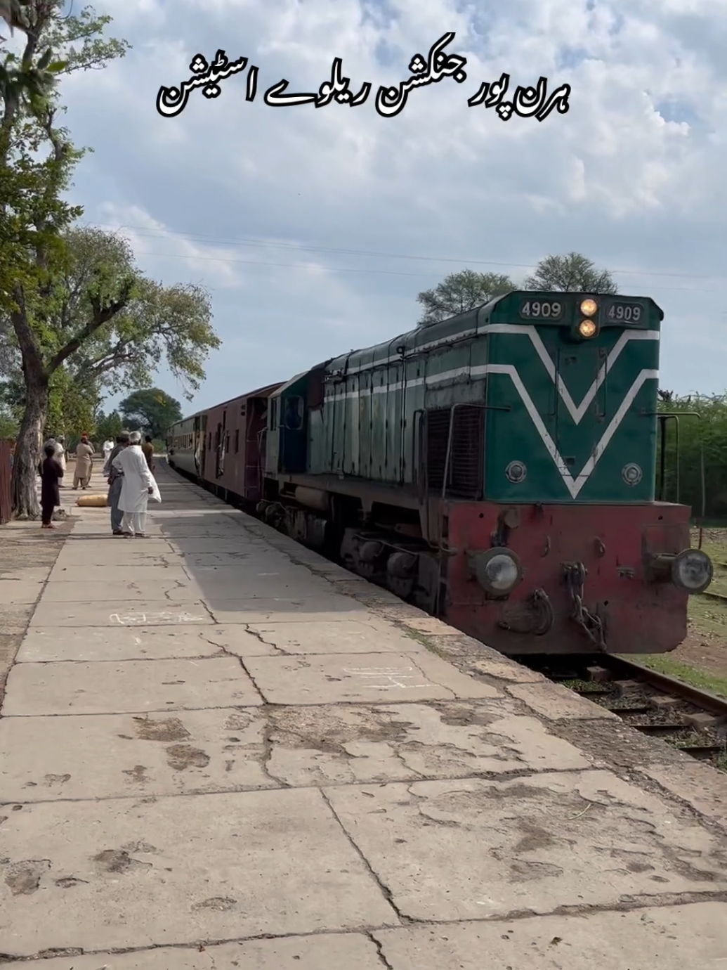 @RAILWAYISM