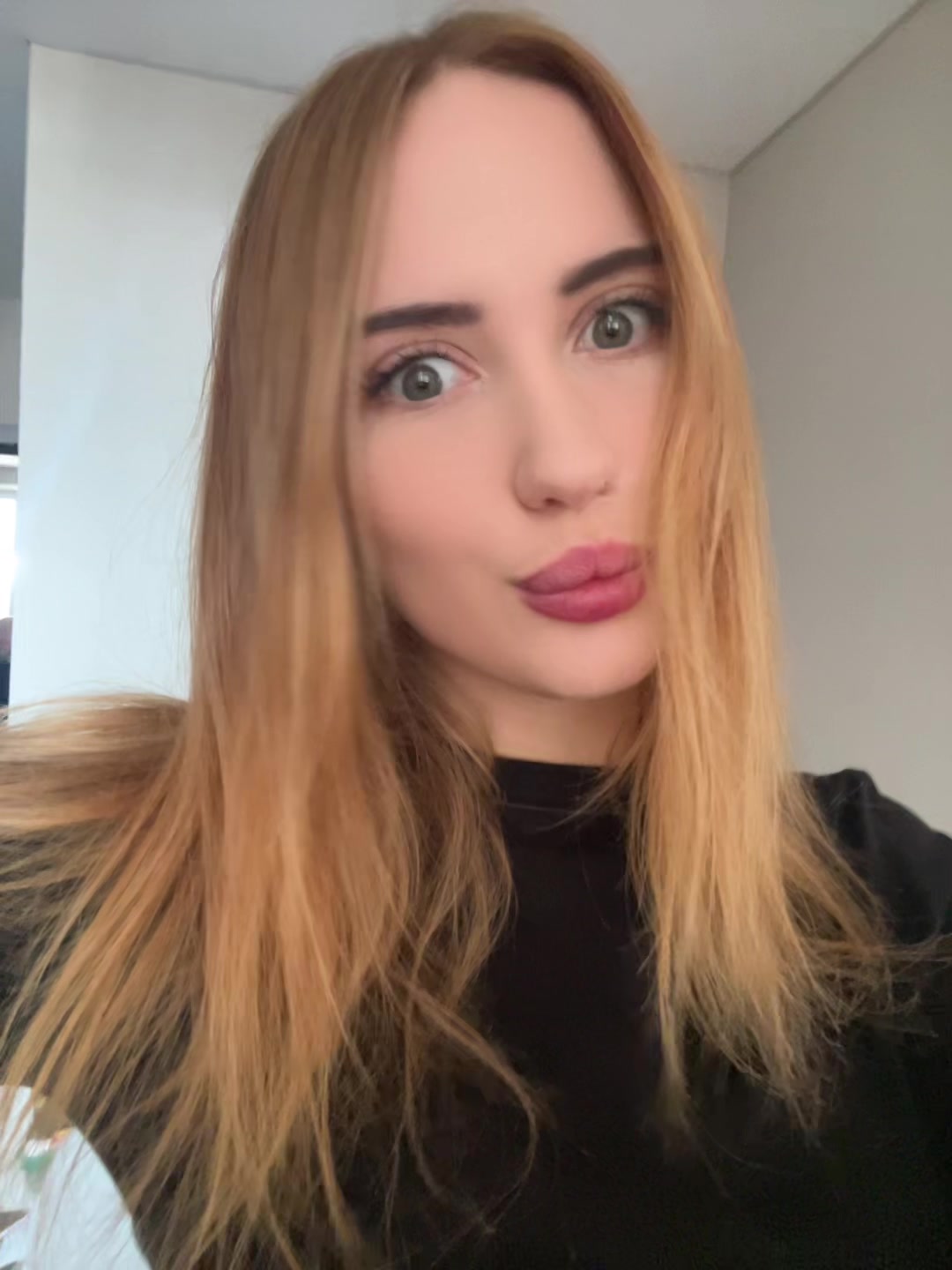 @каэтана