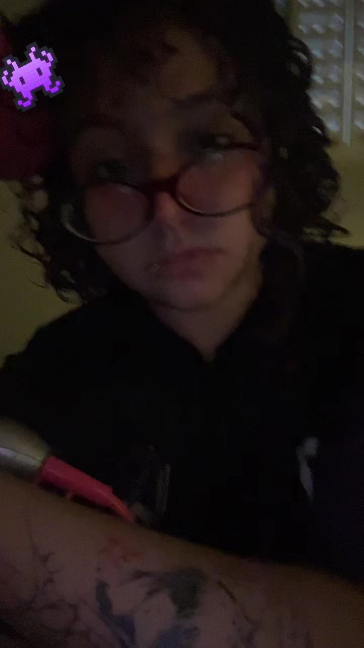 @lika🦇