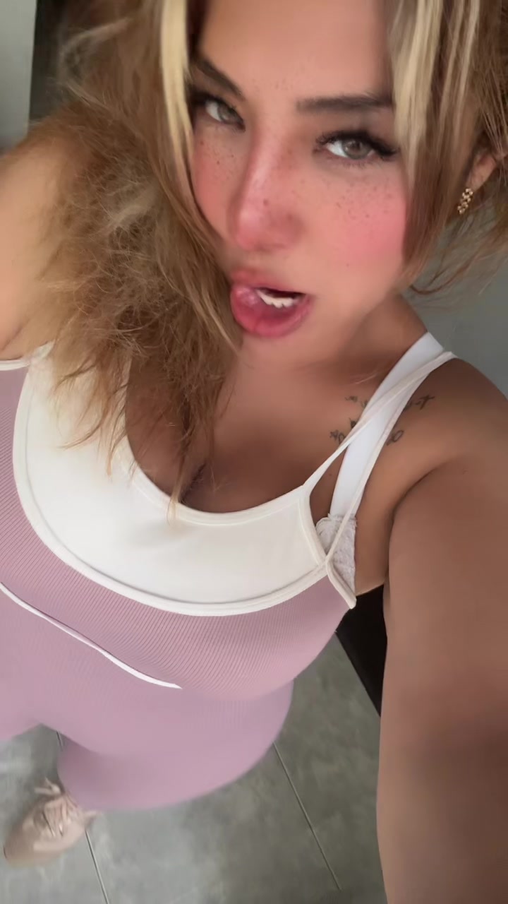 @👑💋💄💅🏻🪬🍀VIRY✨🫶🏻🍒📿🧿