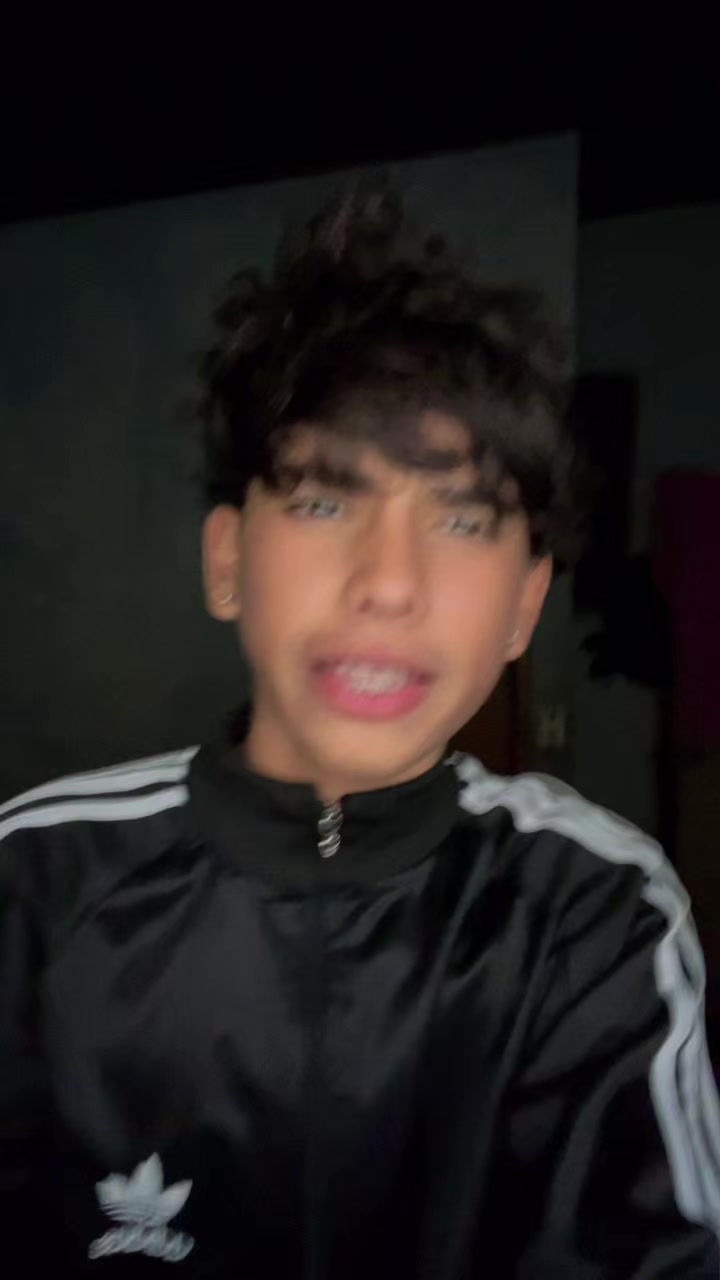 @Emaa 🦈