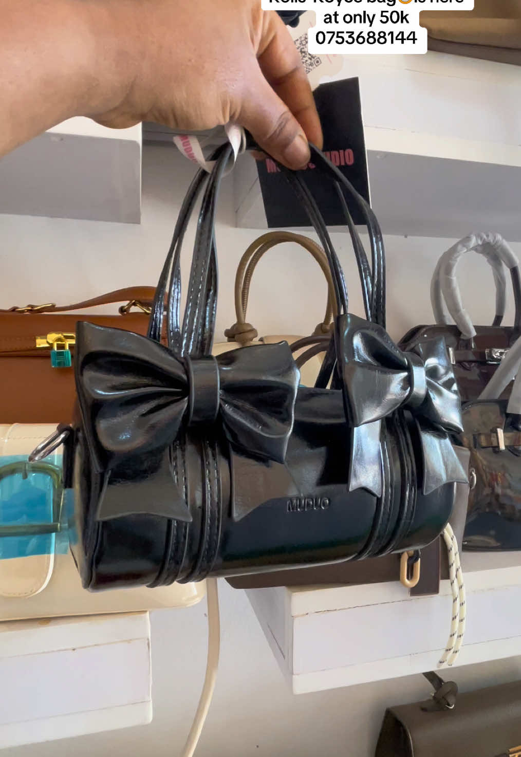 @ELEGANZAicon-jewelry/bag/heels