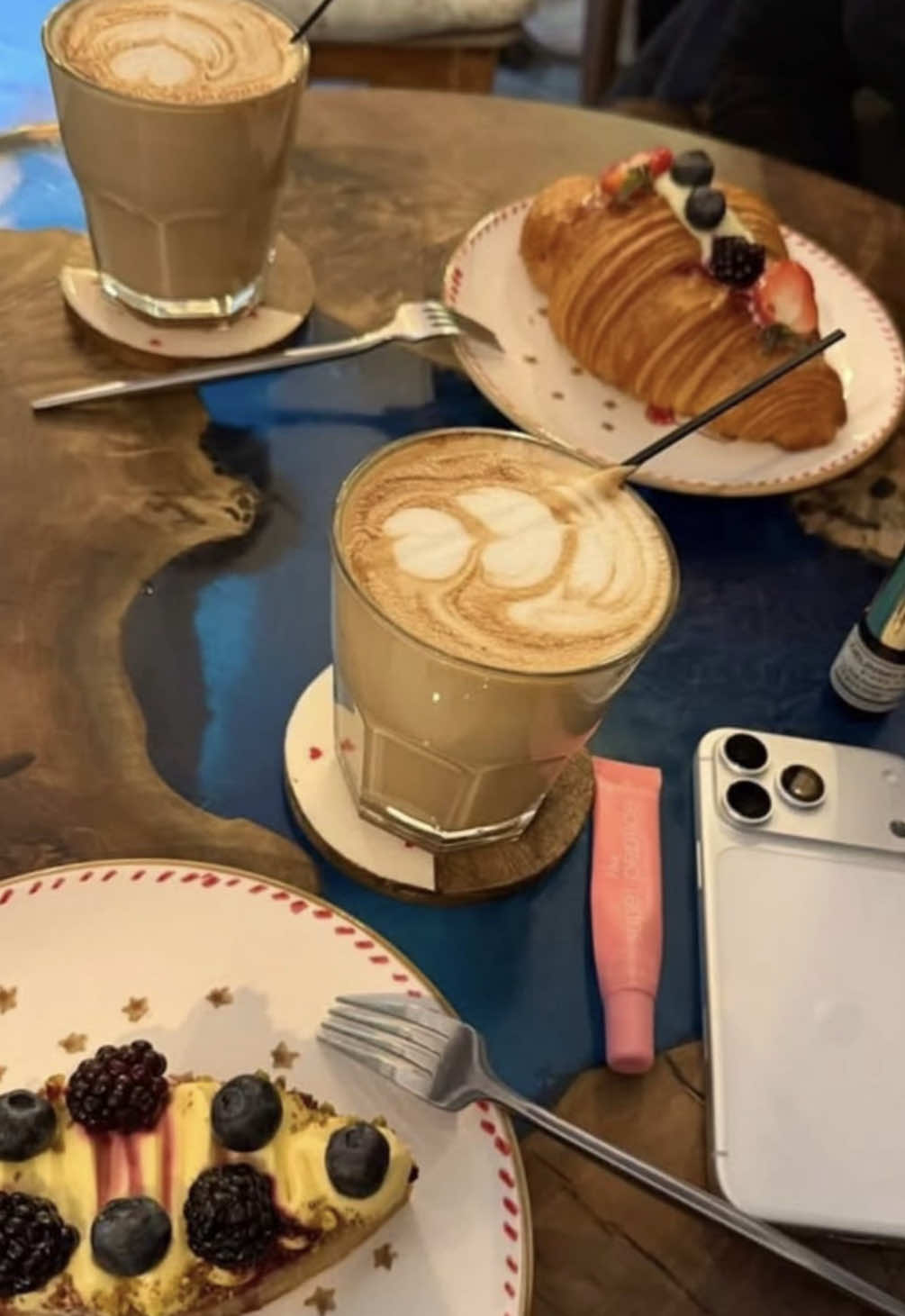 @أفو