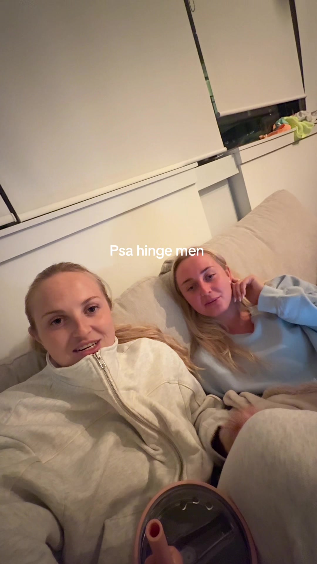@dumbblondediary
