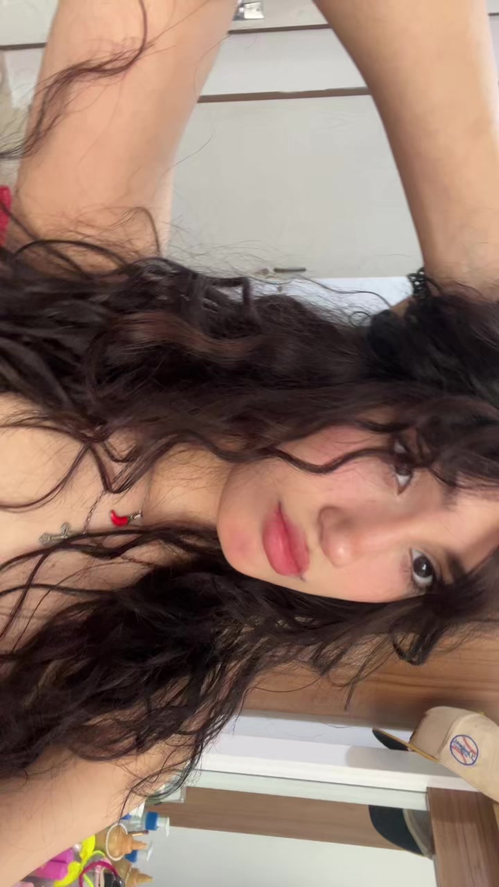 @B👩🏻&zwj;🦱