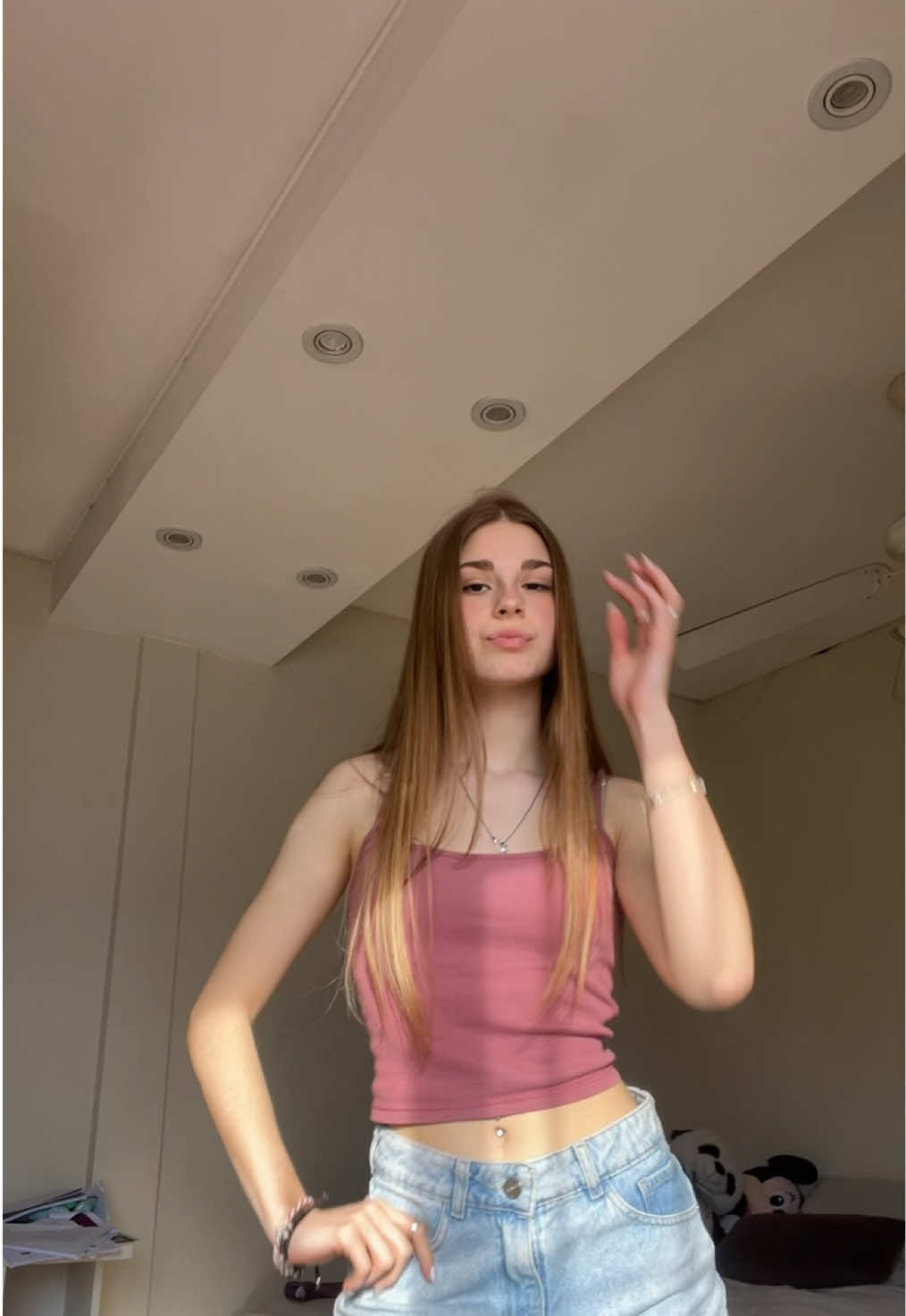 @vicky