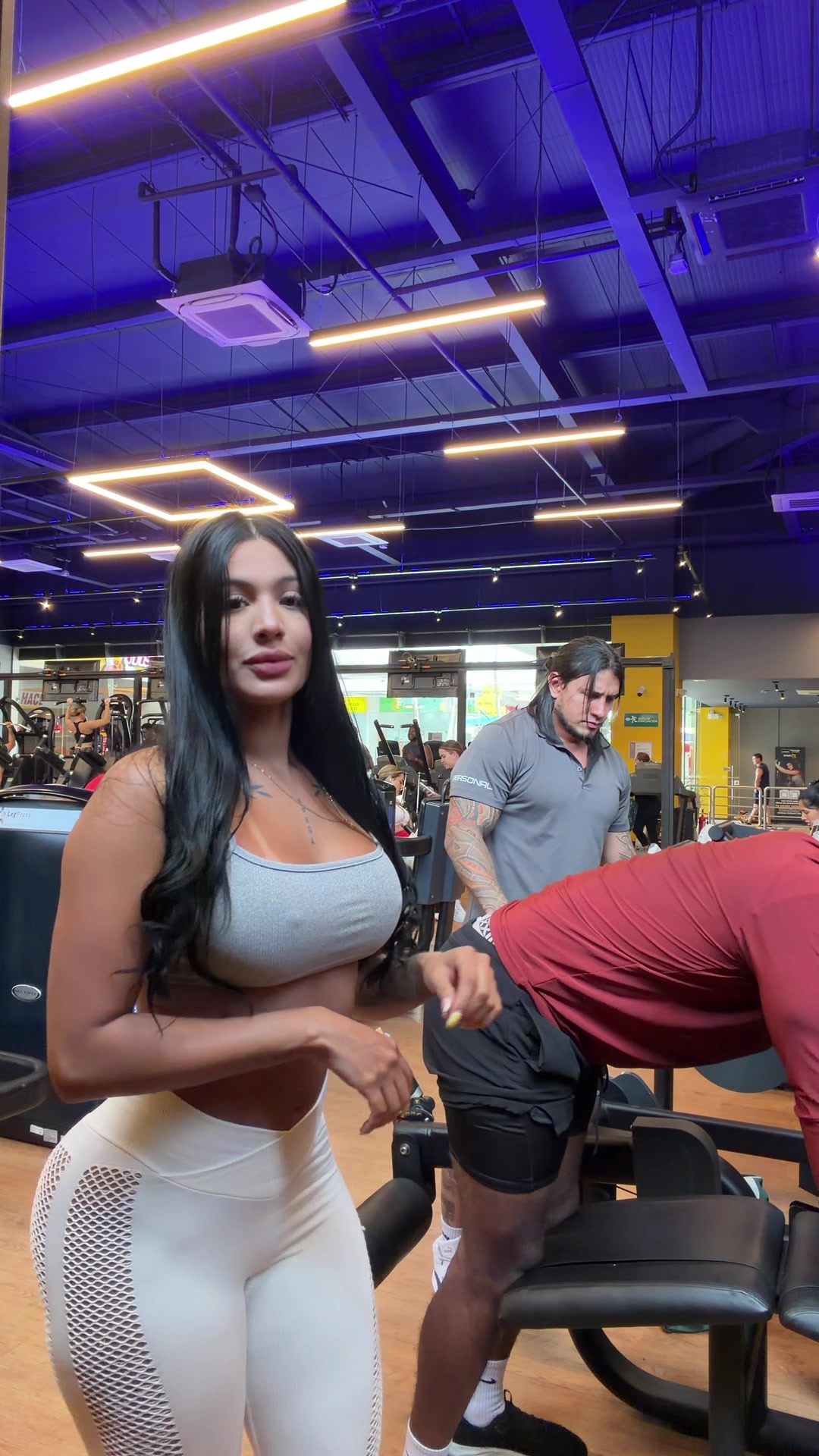 @Mayhernandezof