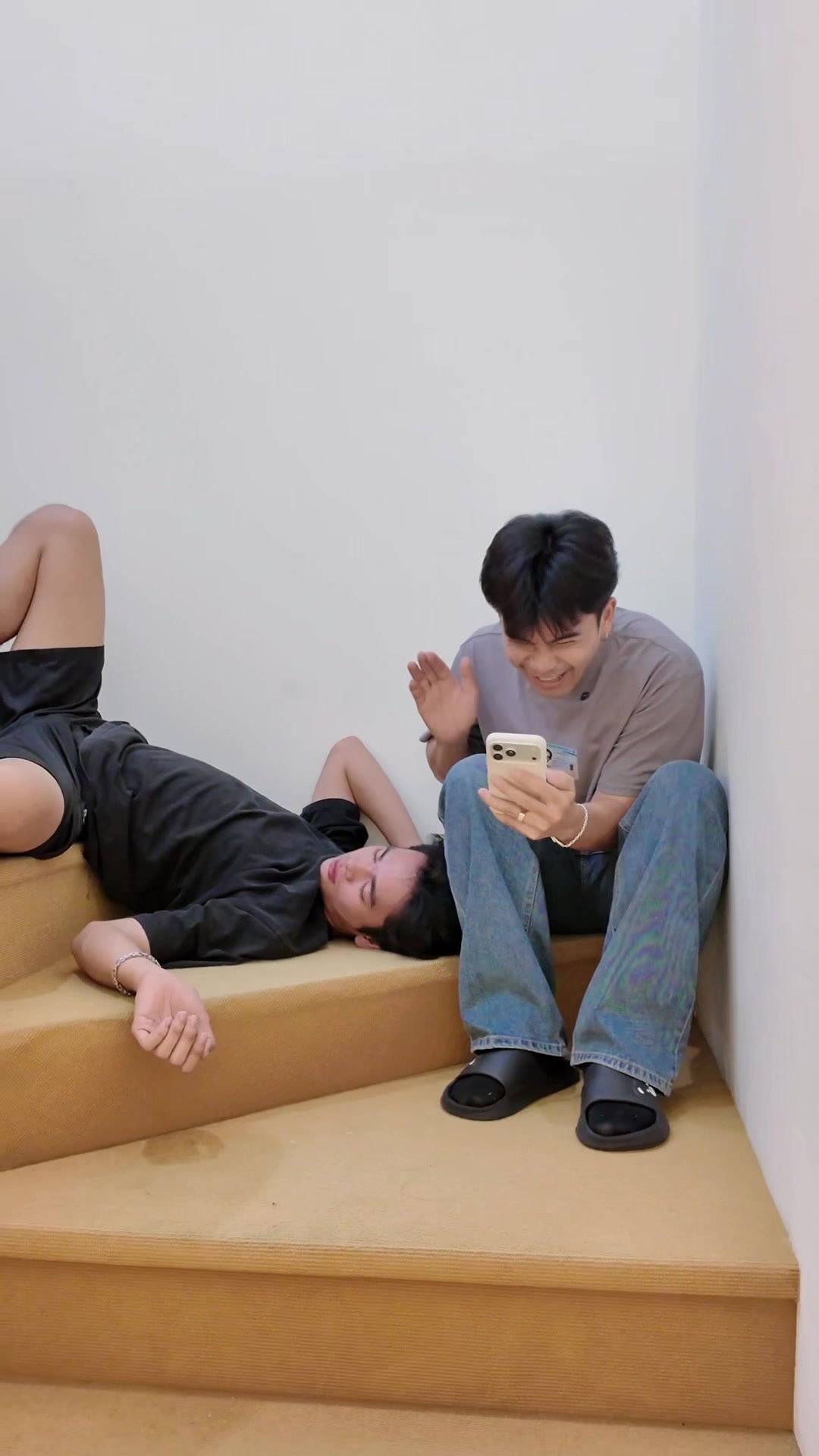 @Pov Sivfong
