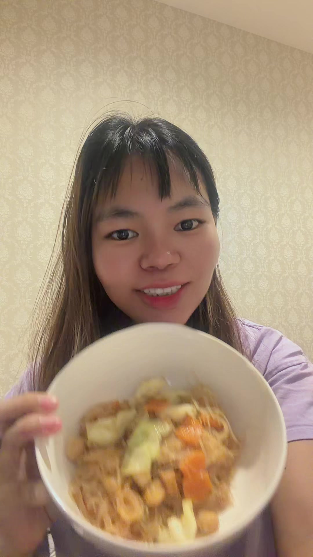 @KHINEKYIkkチーこちゃん🇲🇲🇯🇵