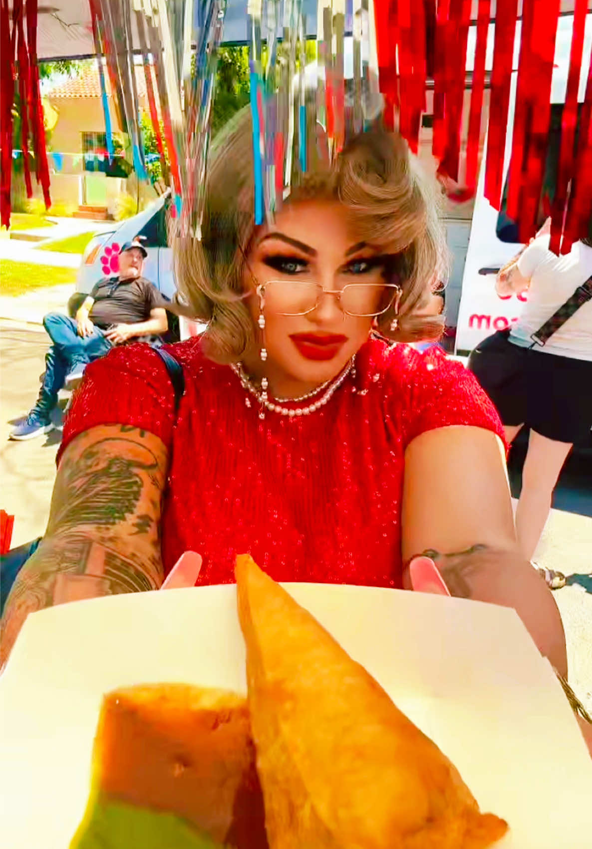 @talk2MrsClaus