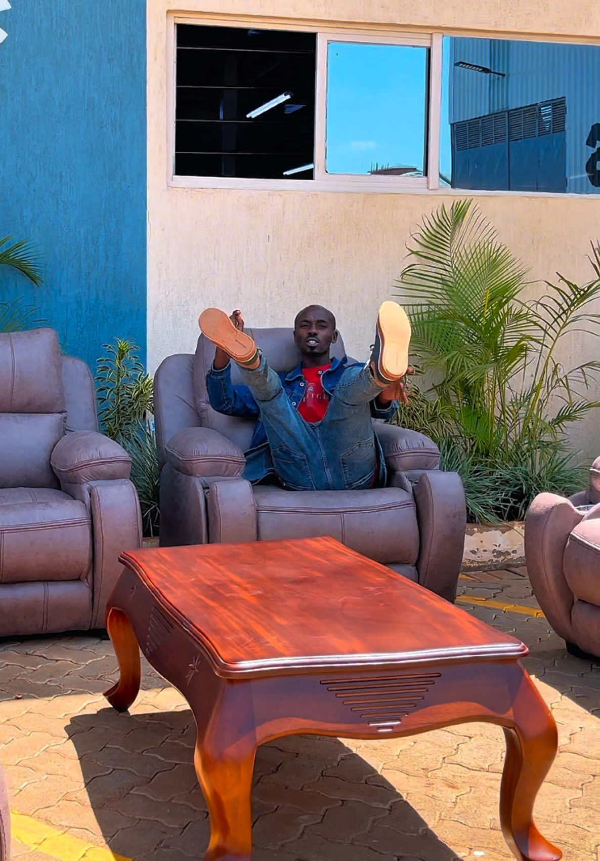 @murage Wa Modern pacific
