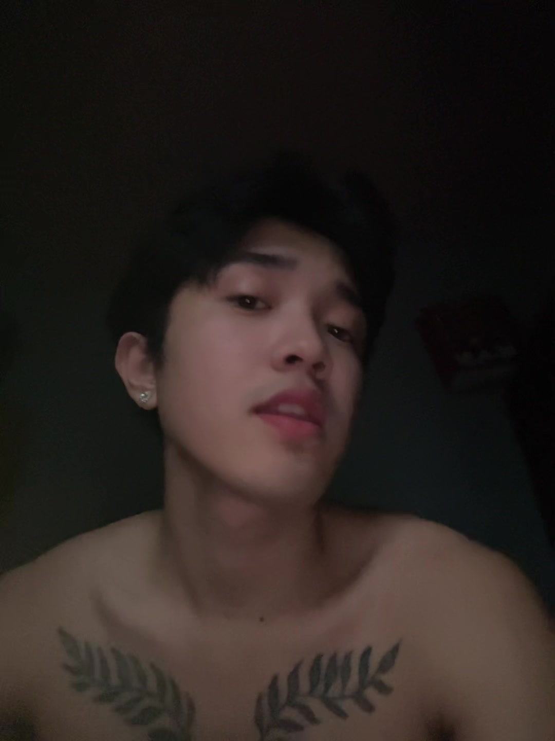 @whos haes