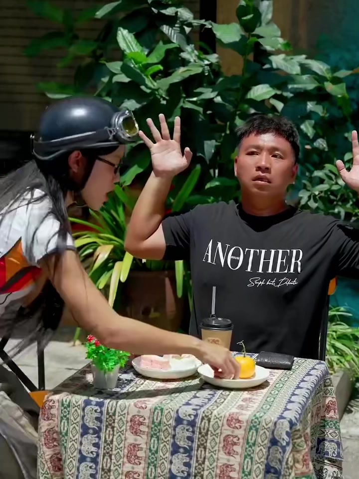 @Cả Rổ Phim