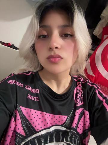 @Sindy Reyes🐉🖤
