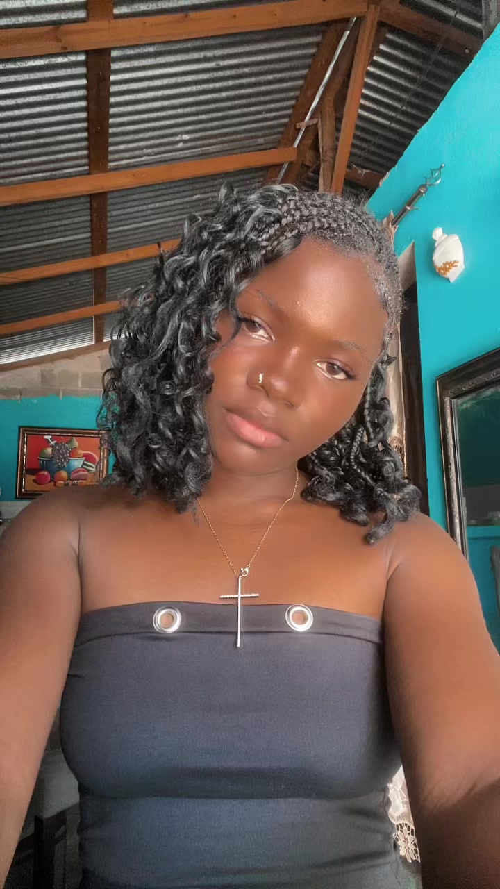 @𝓛𝓪𝓱 𝔂𝓾𝔂𝓾🧸💕2006🧃