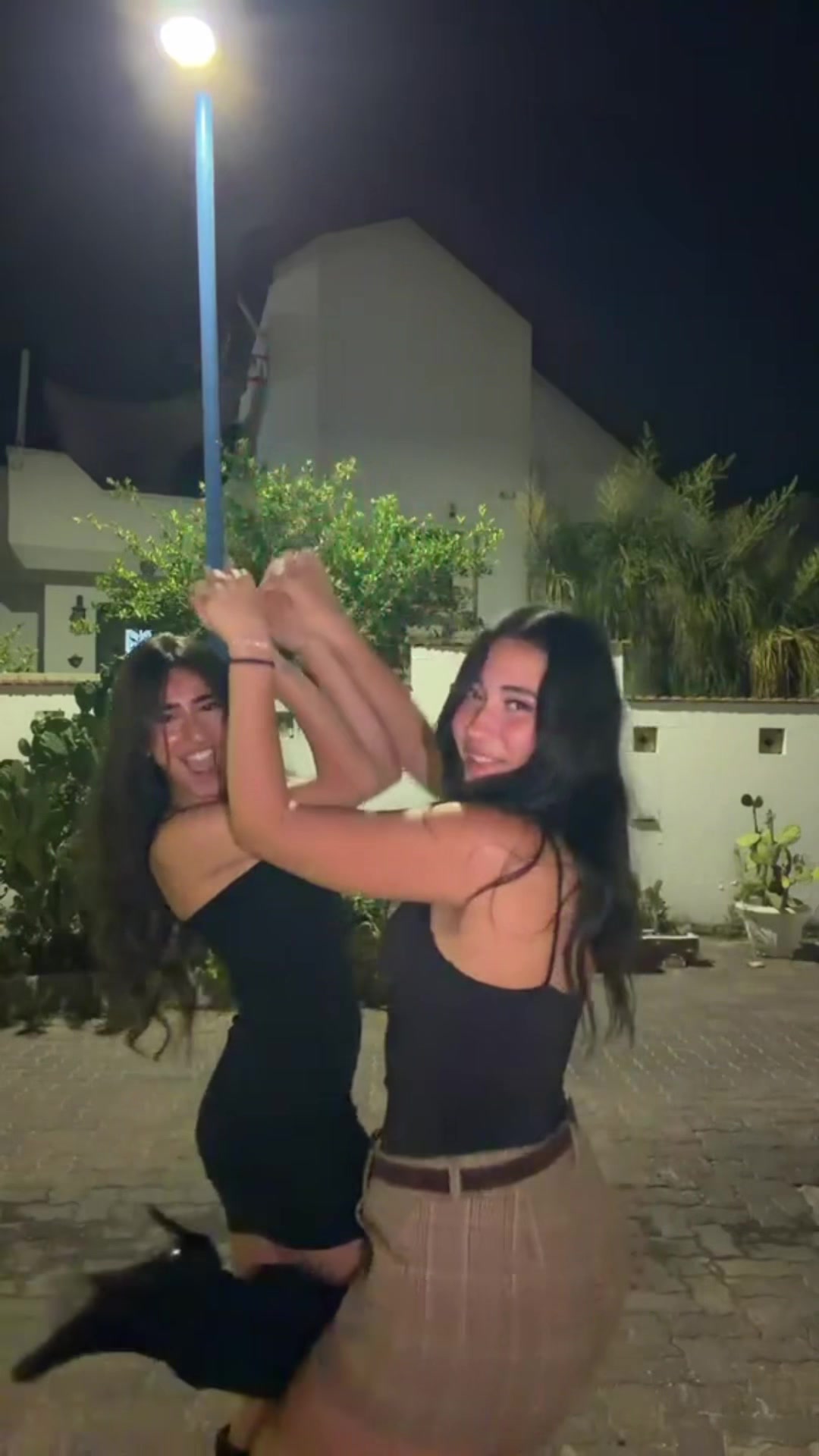 @noyarevach0