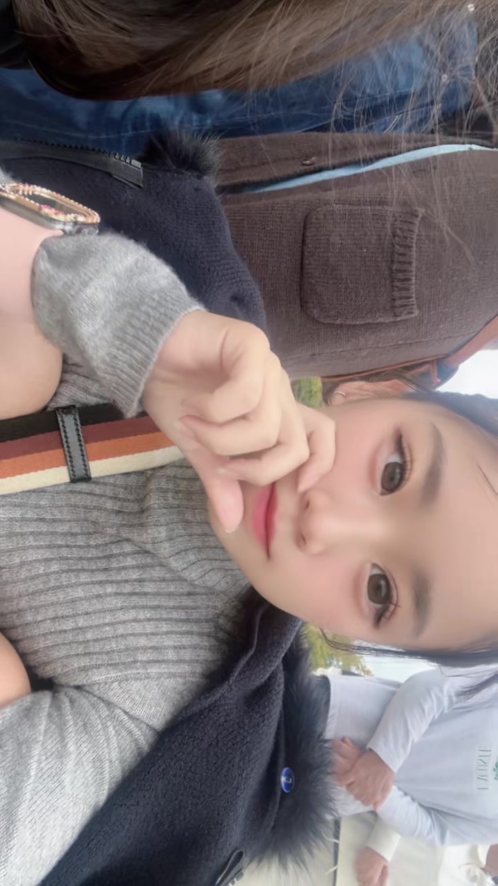 @ゆな☺︎