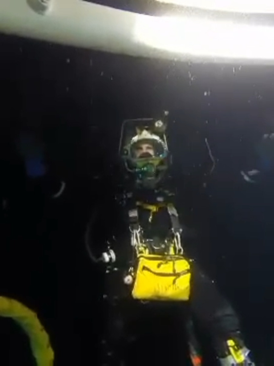 @auscomdiver
