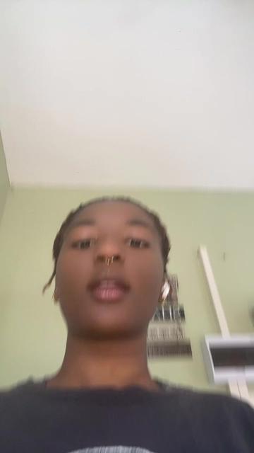 @ellyyy_zw