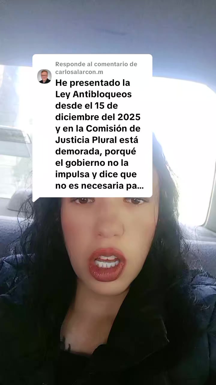 @Doña Señora D