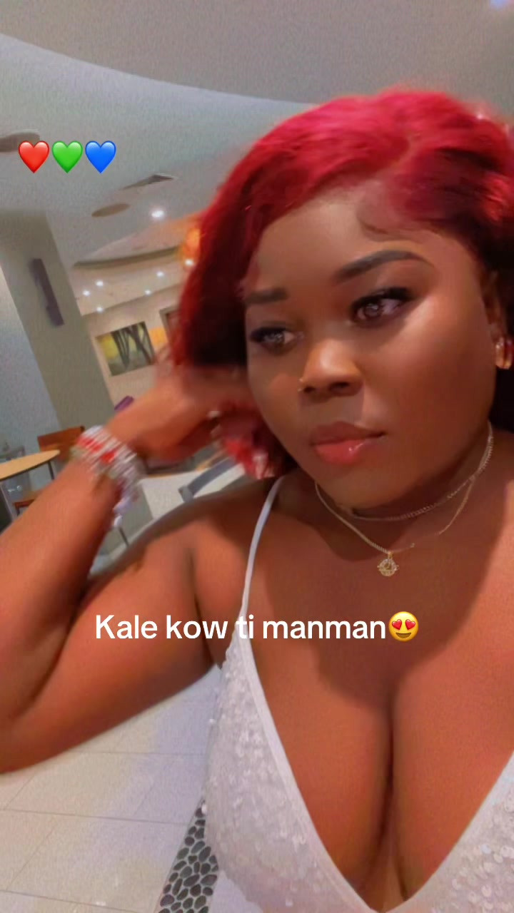 @Thaliahair