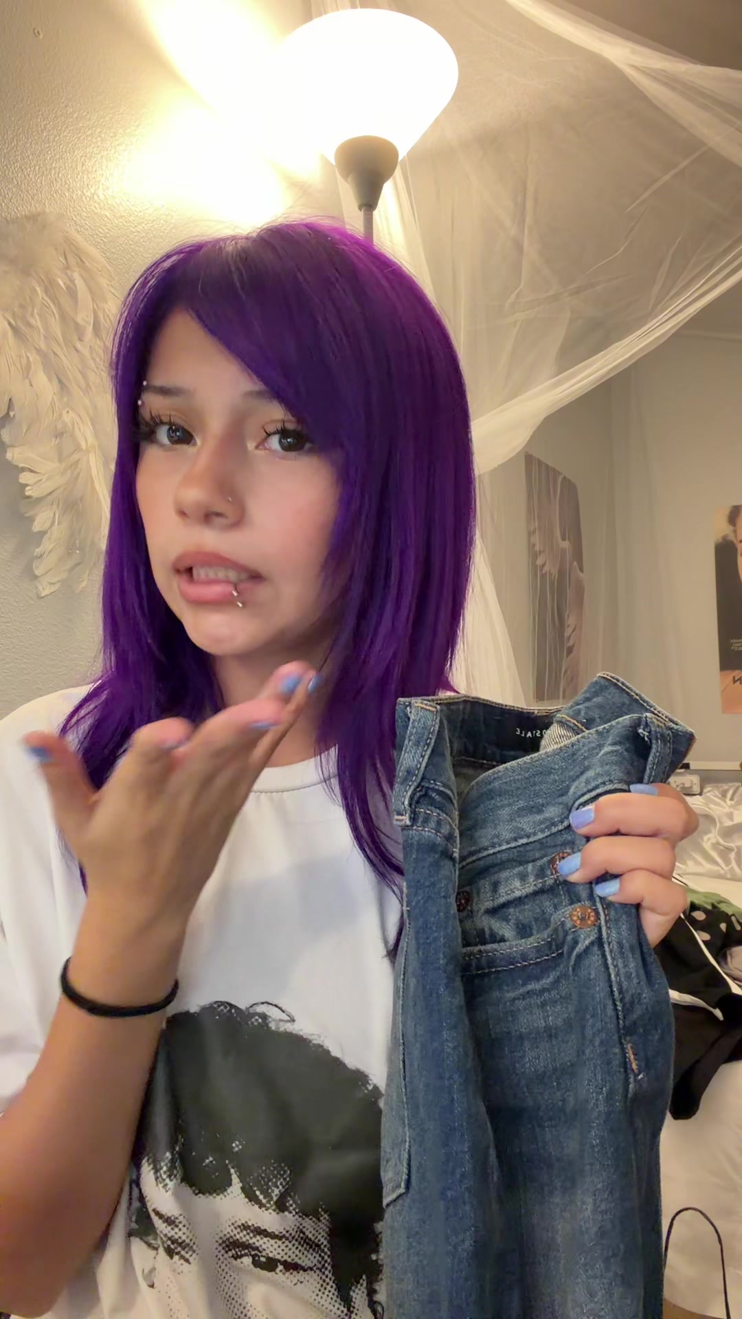 @️