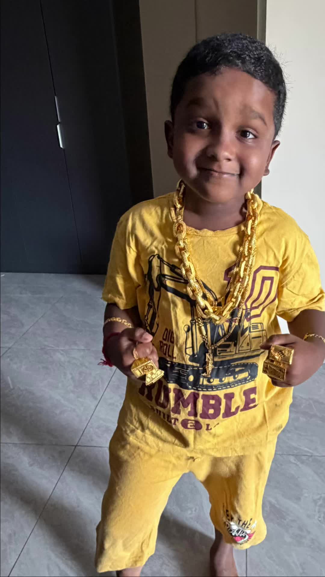 @Nithiya💛💎🧿
