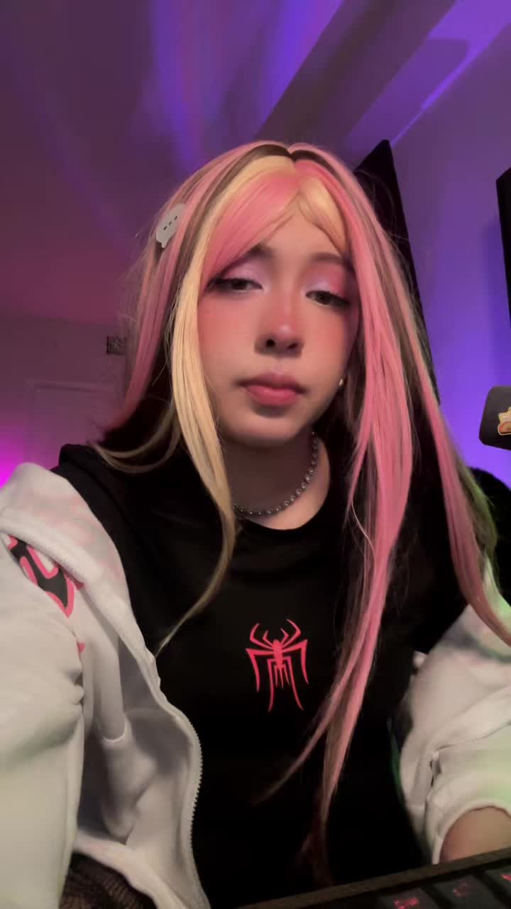@Avrilellg
