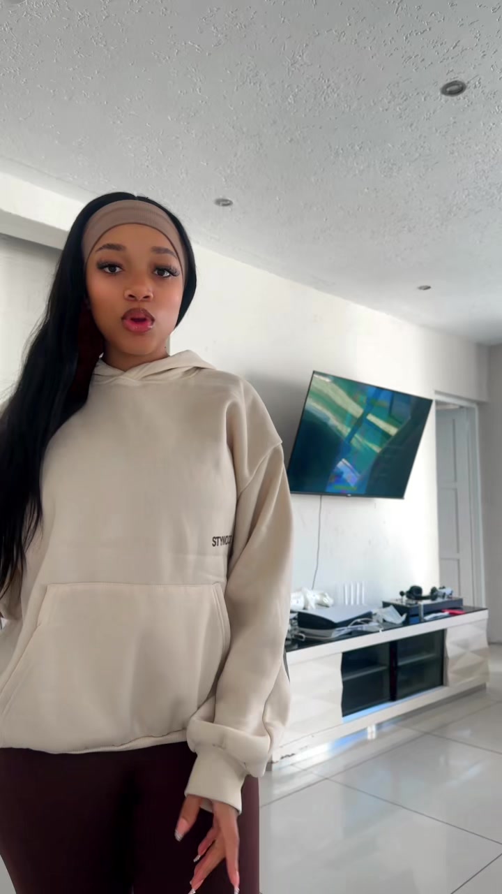@Khannnyiii🥂