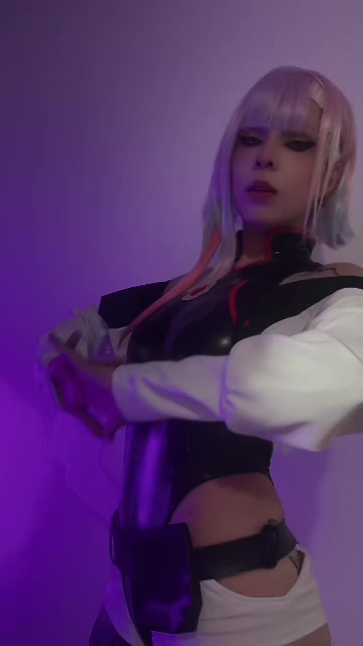 @Hallu Cosplays