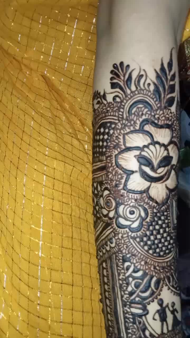 @Mehndi design by Nabahat