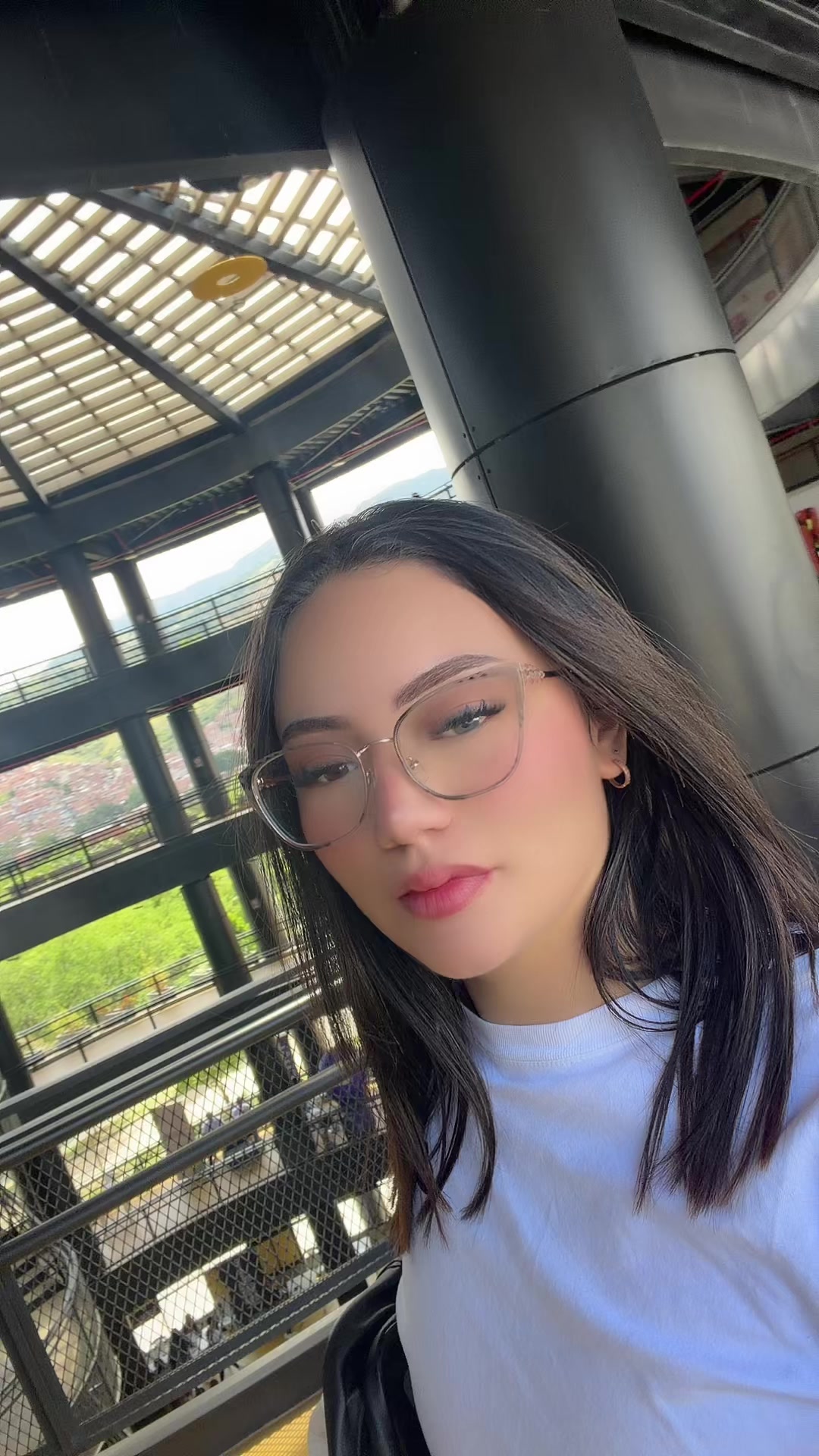 @woahmab