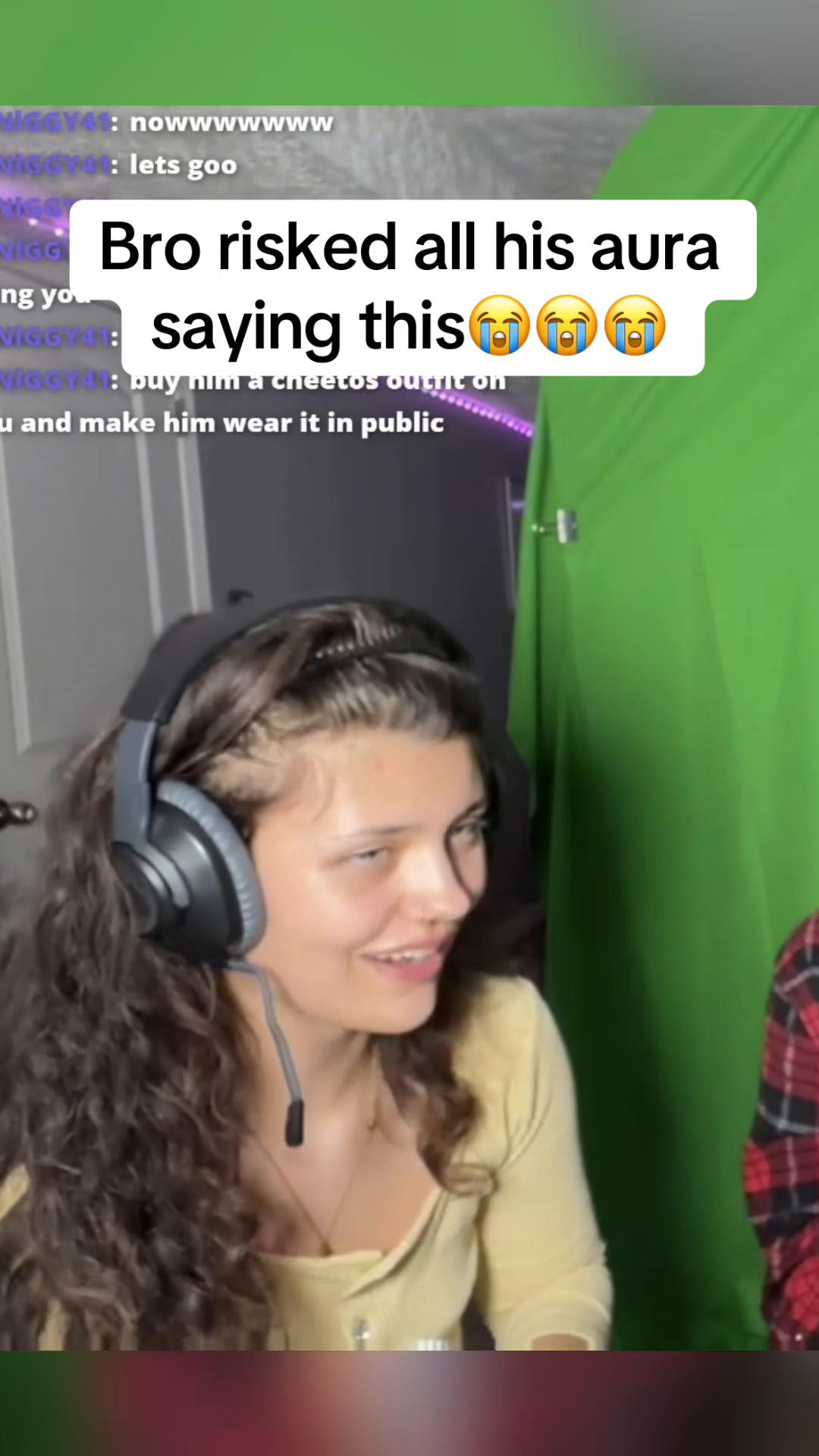 @Twitch: hollyywoodkd