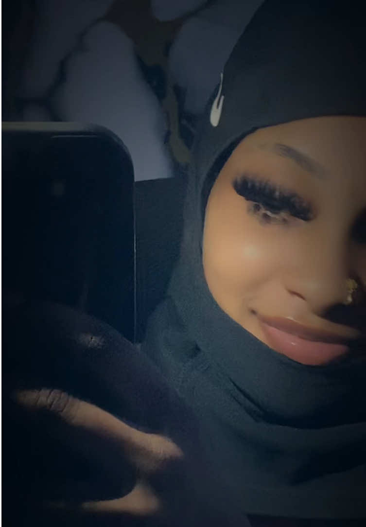 @Pretty_R🕷️