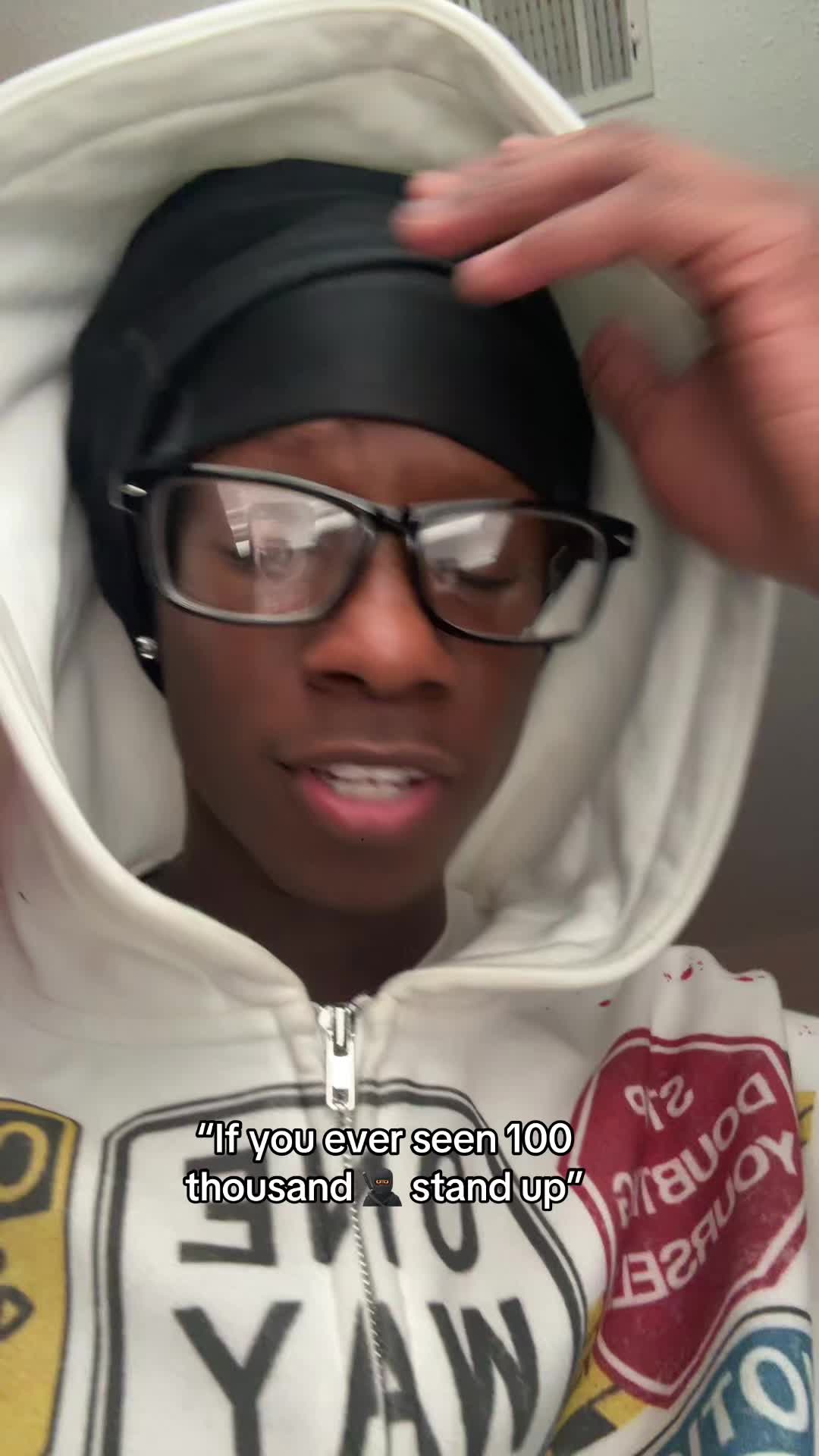 @⃟