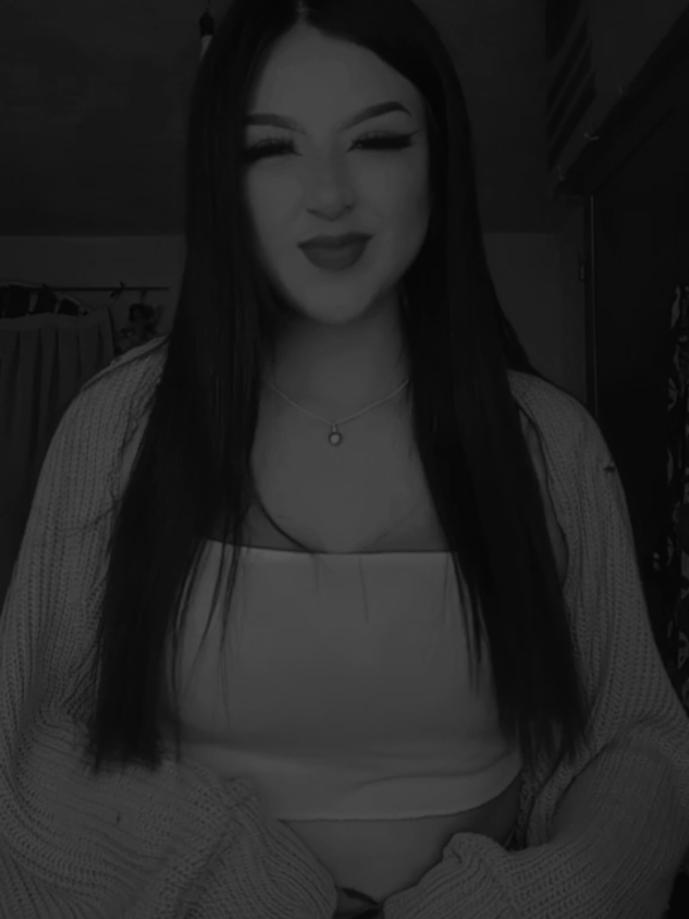 @𝓘𝓽𝔃𝓮𝓵 𝓛𝓸𝔃𝓪𝓷𝓸💋