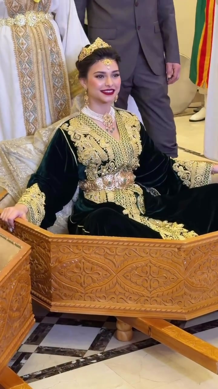 @FARAH EL KHALIFI
