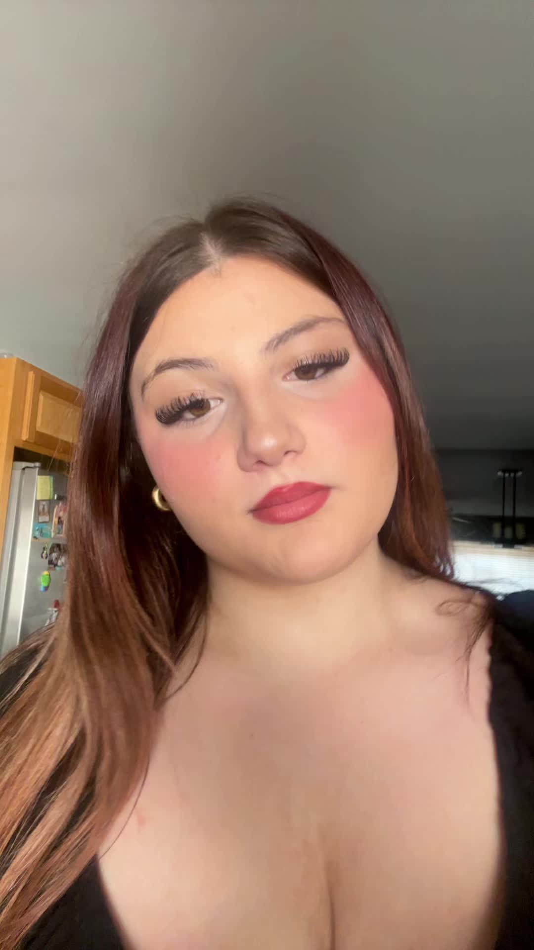 @mia holt